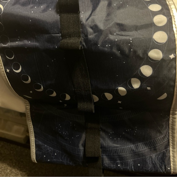 Paul Mitchell cosmetic bag Bathroom Grooming Toilets Cosmetic Travel Bag Silver - Picture 8 of 11